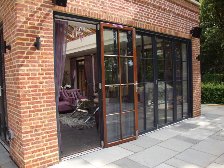 Hardwood bifold doors