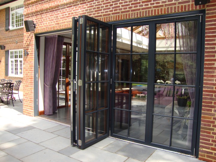 Hardwood bifold doors